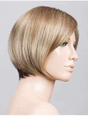 Perruque Talia Mono Part Ellen Wille teinte Darksand Rooted sur mannequin vue de profil
