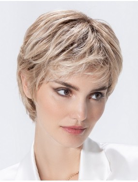 Perruque Harmony Soft Ellen Wille teinte Pearlblonde Rooted portée par un mannequin – vue 3
