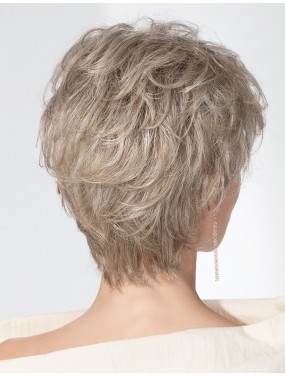 Perruque Charme Small Soft Ellen Wille teinte Pearl Mix portée par un mannequin – vue 5