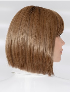 Perruque Miss Comfort Ellen Wille teinte Almondbrown Rooted portée par un mannequin – vue 5