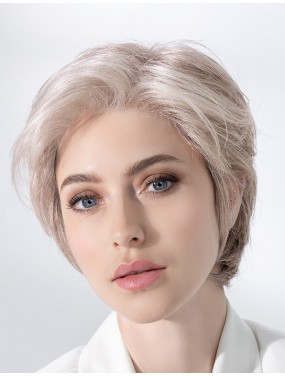Perruque Satin Soft Ellen Wille teinte Snow Mix portée par un mannequin – vue 4