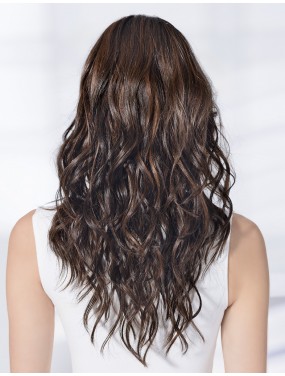 Perruque Sparkle Deluxe Ellen Wille teinte Darkchocolate Rooted portée par un mannequin – vue 4