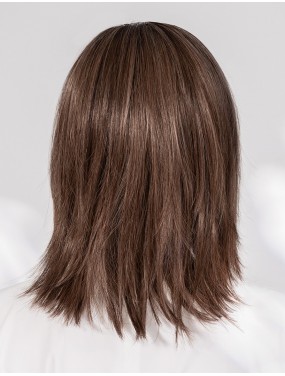 Perruque Whisper Comfort Ellen Wille teinte Chocolate Frosted portée par un mannequin – vue 5