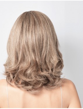 Perruque Appeal Mono Ellen Wille en cheveux naturels, teinte Sandmulti Rooted – portée