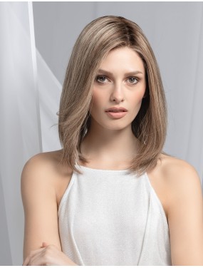 Perruque Trinity Plus Deluxe Ellen Wille en cheveux naturels, teinte Sandmulti Rooted – portée