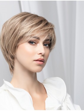 Perruque Award Deluxe Ellen Wille en cheveux naturels, teinte Beige Multi Frosted – portée