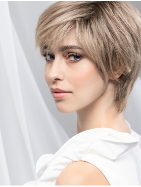 Perruque Award Deluxe Ellen Wille en cheveux naturels, teinte Beige Multi Frosted – portée