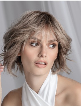 Perruque Mikado Mono Ellen Wille en cheveux naturels, teinte Beige Multi Frosted – portée