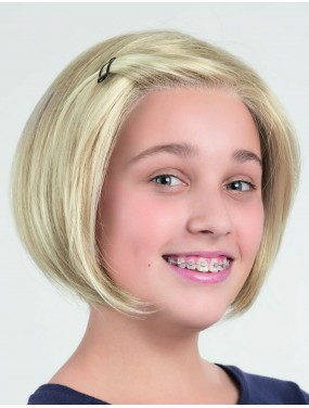 Perruque enfant Emma Ellen Wille Power Kids – carré court blond, vue de trois-quarts