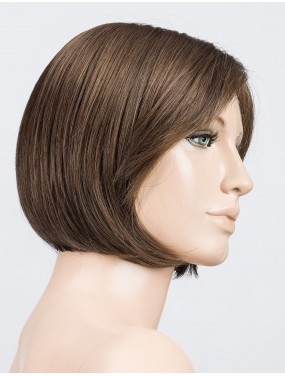 Perruque Emma Ellen Wille – teinte middle brown sur mannequin, vue de profil