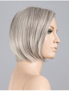 Perruque Casey Mono Part Ellen Wille teinte Silver Mix sur mannequin vue de profil