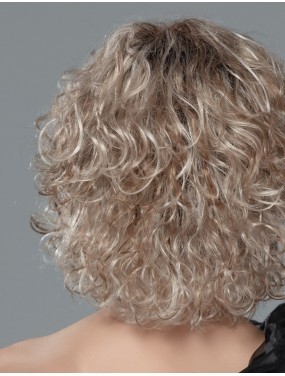 Perruque Loop Ellen Wille teinte Pearlblonde Rooted portée par un mannequin