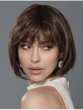 Perruque Sing Mono Part Ellen Wille teinte Cinnamonbrown Mix portée par un mannequin