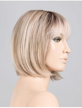Perruque Sing Mono Part Ellen Wille teinte Pearlblonde Rooted sur mannequin vue de profil