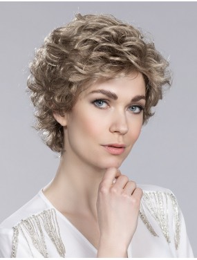 Perruque City Mono Ellen Wille teinte Sandmulti Rooted portée par un mannequin