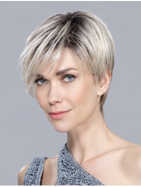 Perruque Jump Mono Ellen Wille teinte Pearlblonde Rooted portée par un mannequin