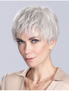 Perruque Time Comfort Ellen Wille teinte Silver Mix portée par un mannequin