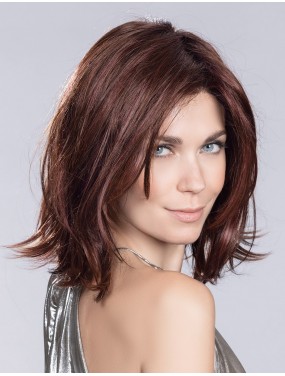 Perruque Melody Large Mono Ellen Wille teinte Darkauburn Rooted portée par un mannequin